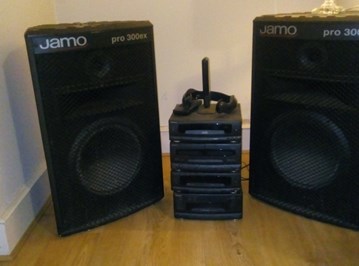 2 pro 300 Jamo Speakers  and Hi-fi system