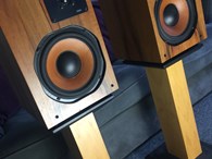 Chario MK2 Hiper 2 - High end speakers w/stands