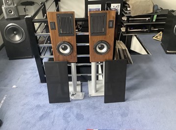 Eminent Technology - 16A LFT Speakers (Pair) &amp; Stands